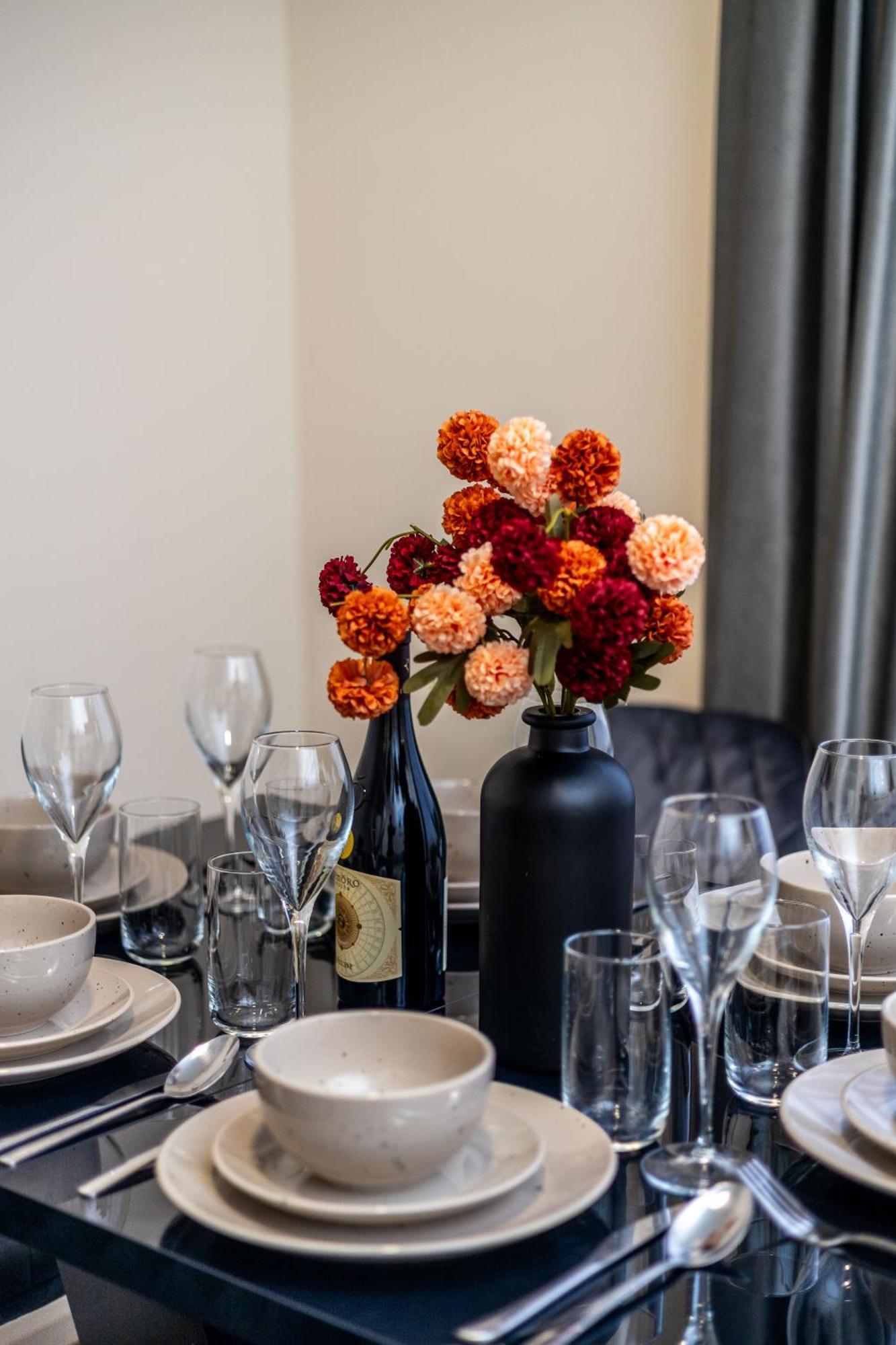 Elegant And Spacious 3 Bedroom In Fulham Appartamento